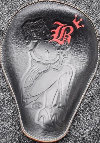 l 7c2b1ed74f124fffa2e5d21d8eeb4e61-718x1024