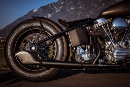 150410 Bobber Garage 1953 Panhead